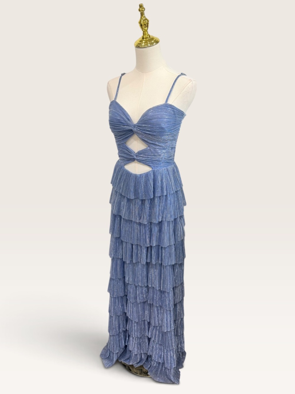 Gianni Bini Grace Metallic Plisse Sweetheart Neck Cut-Out Tiered Dress Chambray - Picture 12 of 15
